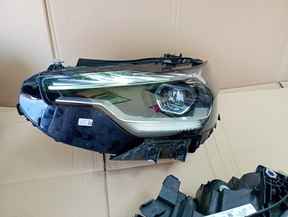 Far faruri full led adaptiv gold BMW M2 G42 G87