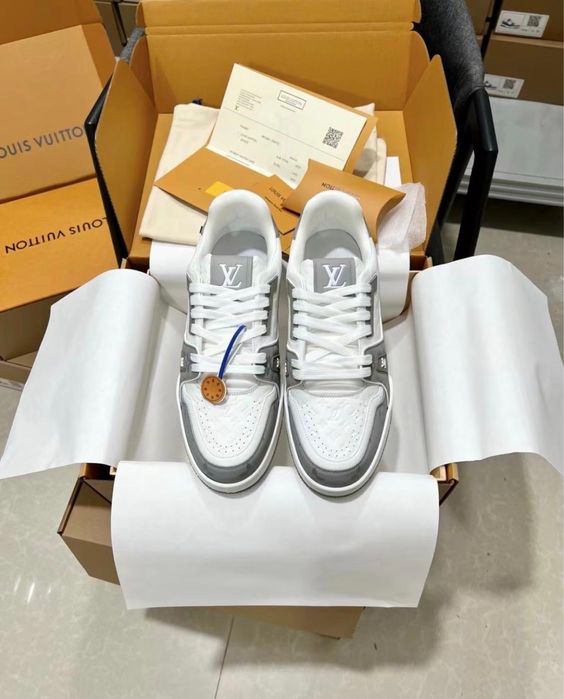 Adidasi Louis vuitton Trainer Premium