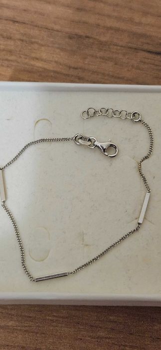 Дамска сребърна гривна