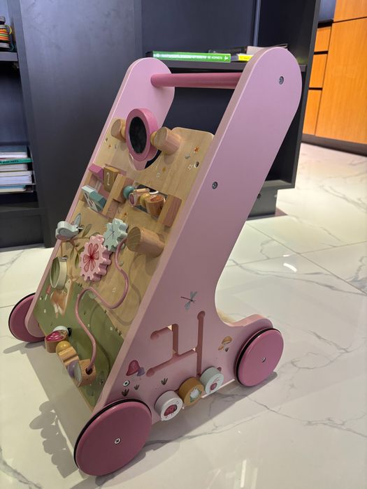 Little Dutch проходилка