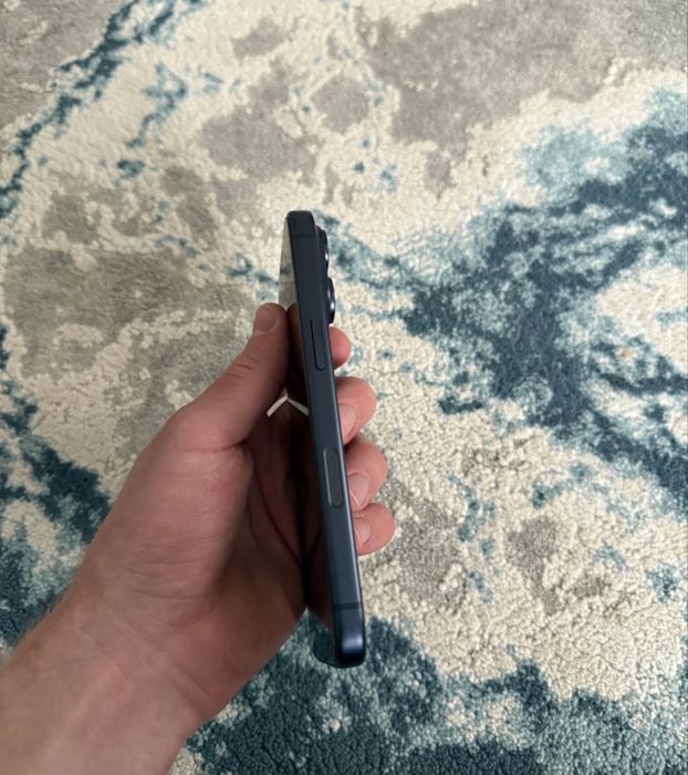Vând iphone 17 pro