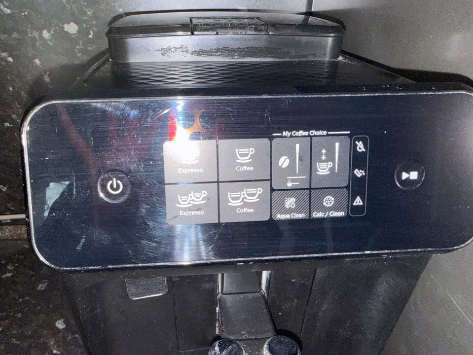 Продавам кафемашина Philips