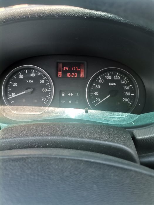 Vând Dacia Sandero