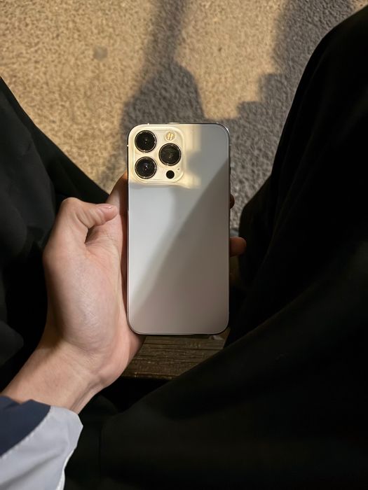 продам iphone 13 pro 256гб