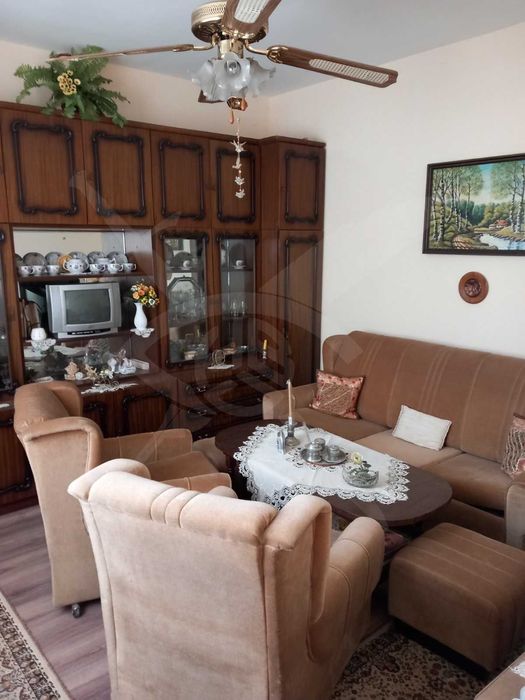 Самостоятелна къща в с. Опълченец 97958