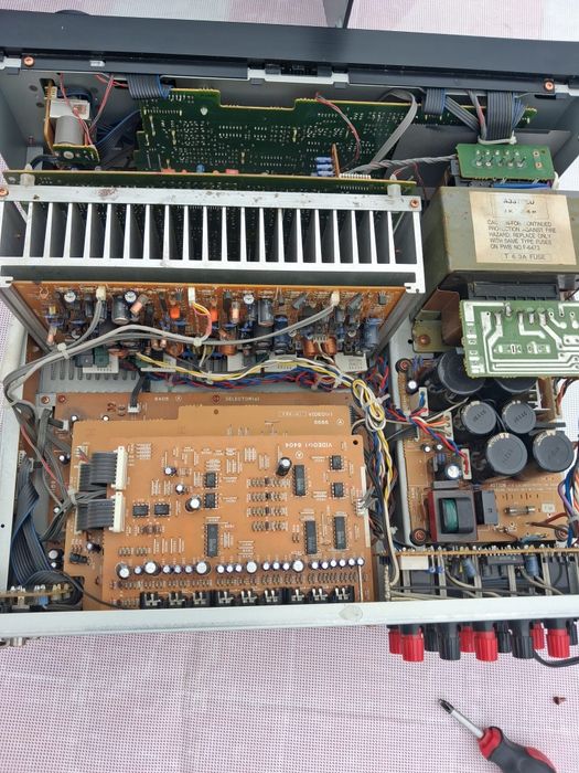 Receiver rar Sansui  av 7000