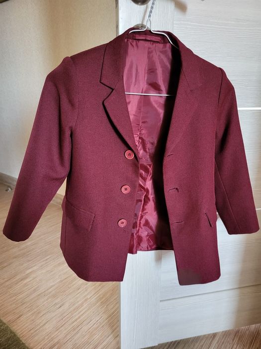 Пиджак для 7-9 лет школьный