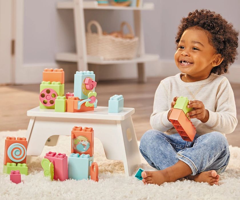 Бебешки конструктор Little Tikes, изследвайте заедно