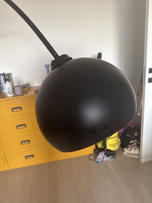 Lampadar Kare Negru