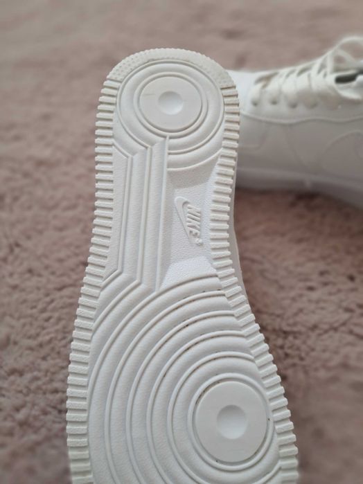 Adidasi Nike  air