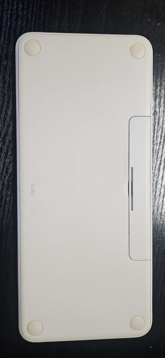 Logitech K380 pebble
