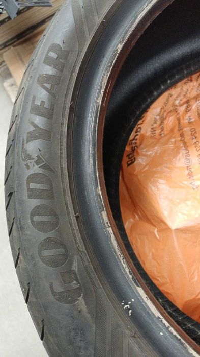 Goodyear Eagle F1 235/45/17