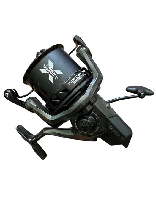 Макара PRO FL Ultra Cast Carbon 14 000