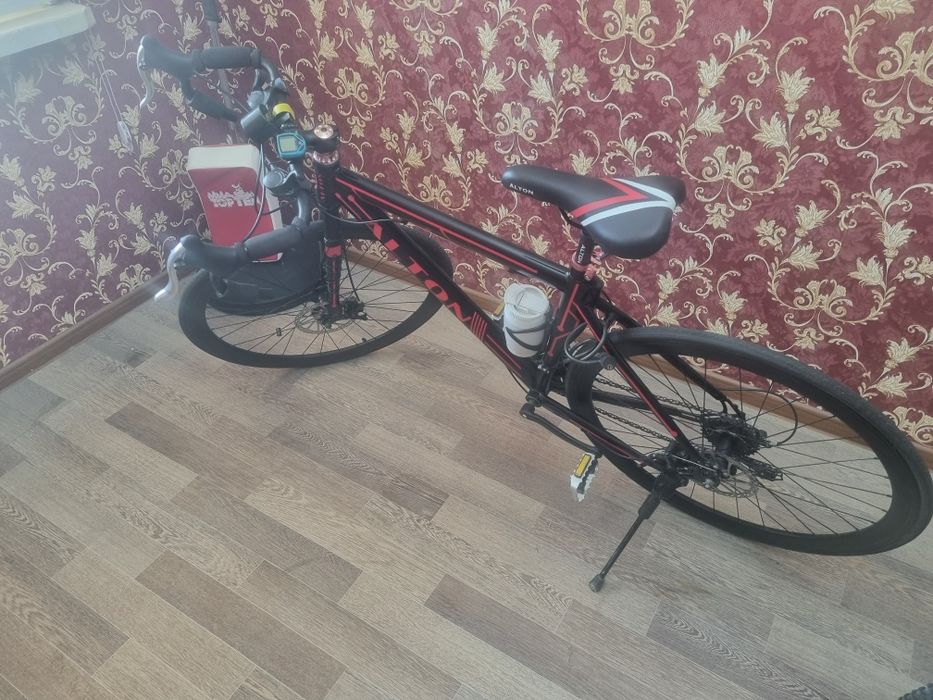 Велосипед Альтон спортивный шоссейный