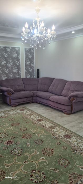 Диван угловой  для гостиной или хола