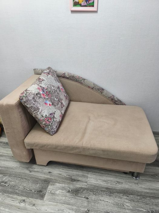 Продам диван-кровать.