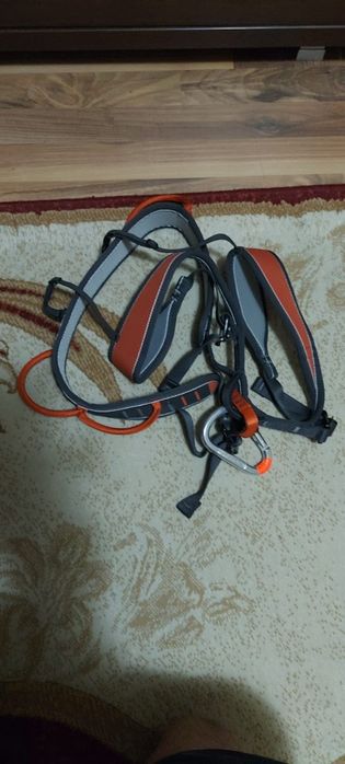2 Hamuri alpinism, asigurare în coarda sau munci utilitare+cordelina