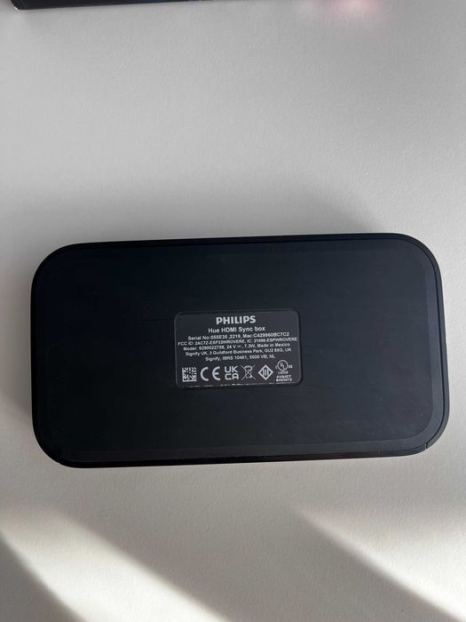 Philips Hue Play HDMI Sync Box 4K Ambilight TV
