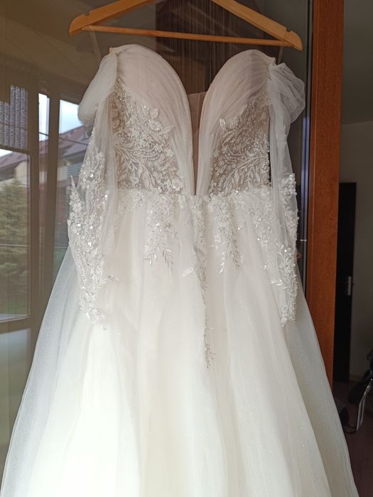 Rochie de mireasă mărimea 44 potrivită pentru XS-S-M