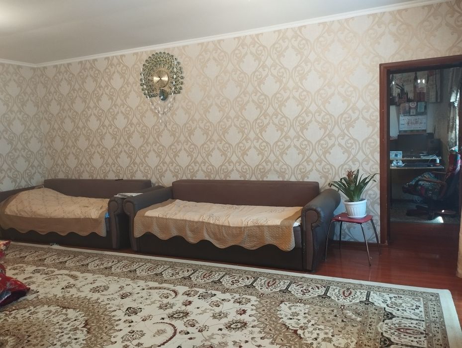 Қала орталығында 5 бөлмелі жер үй сатылады