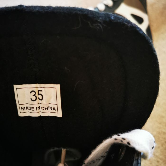 Коньки хоккейные