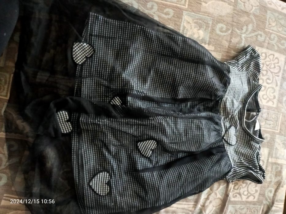 Продам нарядные детские платья