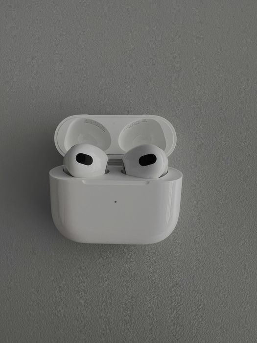 Casti Apple AirPods 3 - Full Box - Cablu Incarcare