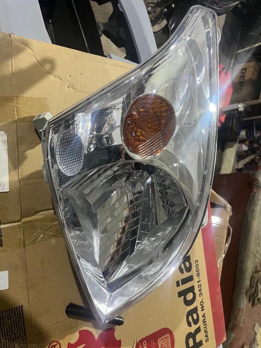 Prado 120 фара правая