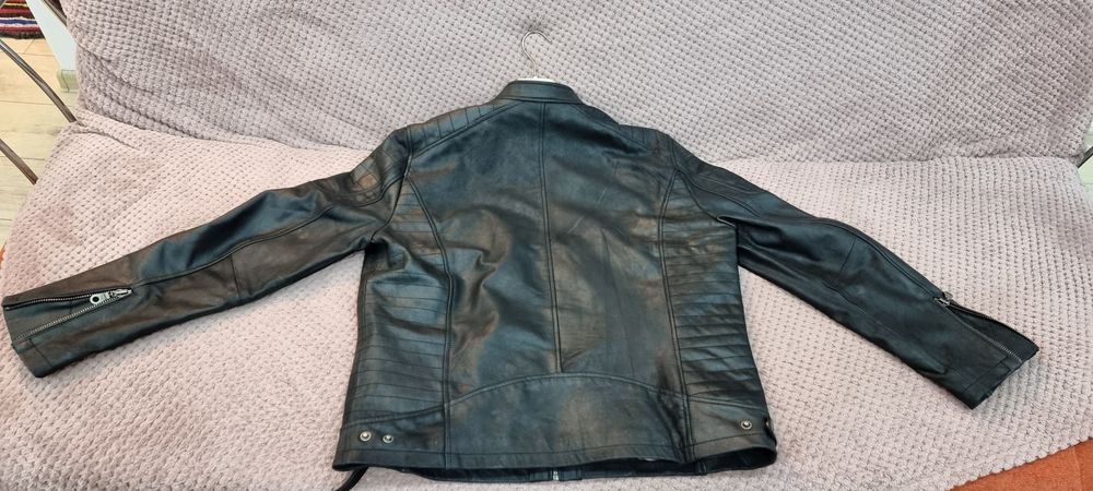 Vand geaca de piele