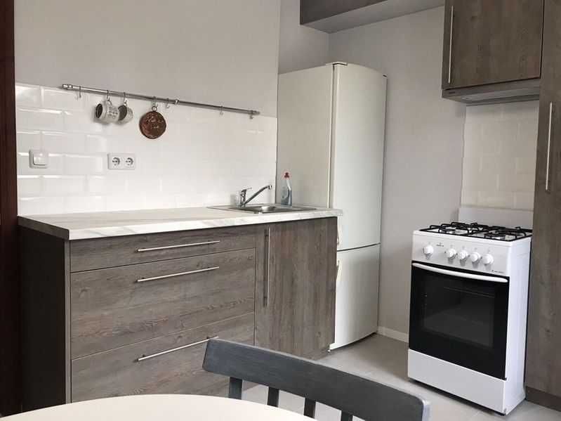 Дава се под наем Едностаен апартамент в София, Зона Б-18 - 45 кв.м за 348.84 € - Снимка #3