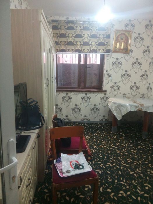 Yunusobod bozor oldida 1 xonalik arenda oila uchun.