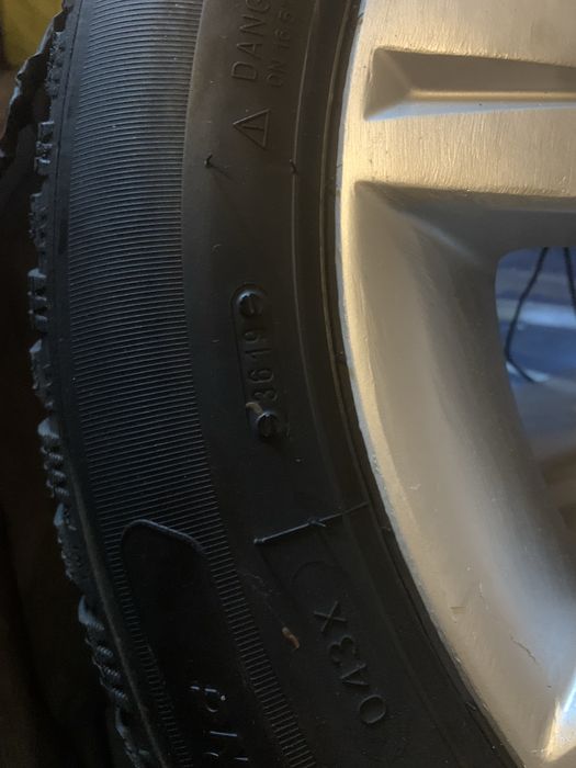 Janta roti originale audi 16 inch cu anvelope cauciuc iarna 225/55/R16