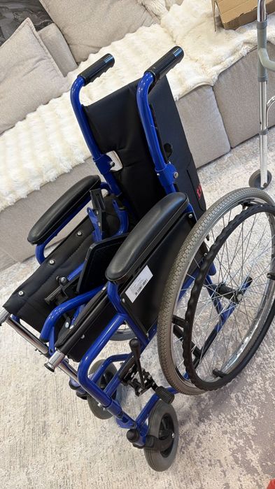 Продам инвалидное кресло