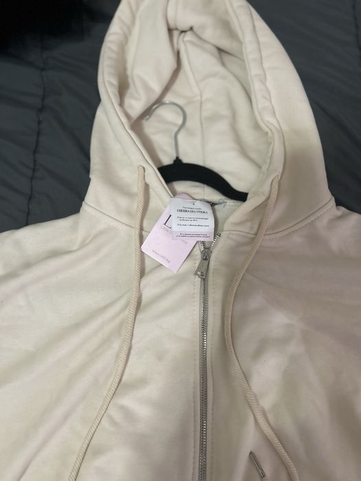 Чисто нов суичър на LBD само е мерен