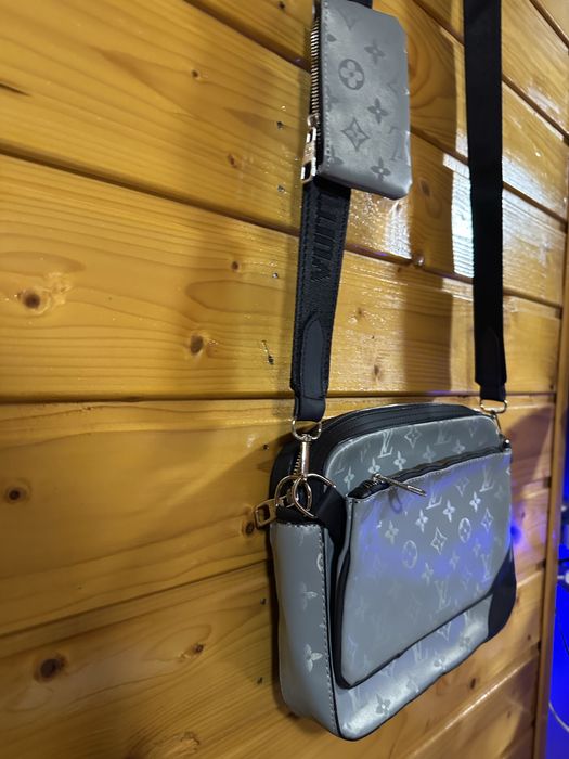 Borseta LV noua trimit rapid