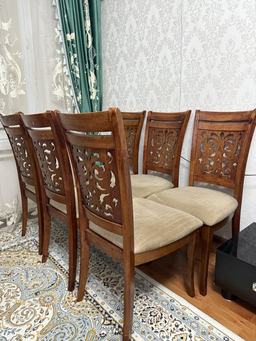 Стол и стулья сатылады