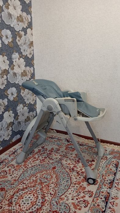 Стульчик для кормления.