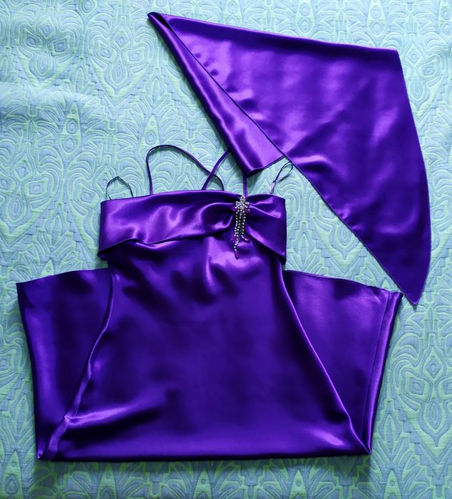 Платье на торжество 44 р.