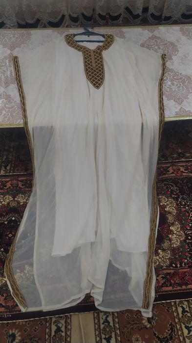 Yangi Abaya ko'ylak.