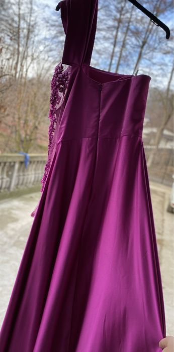 Vand rochie ocazie