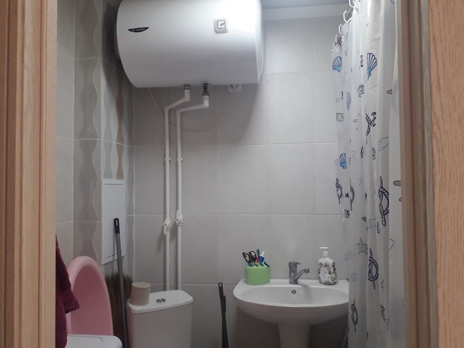 Продается  2 комнатная  квартира