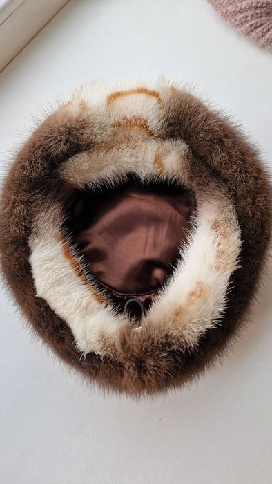 Мягкий норковый берет