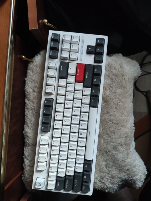 Tastatura Royal kludge r87