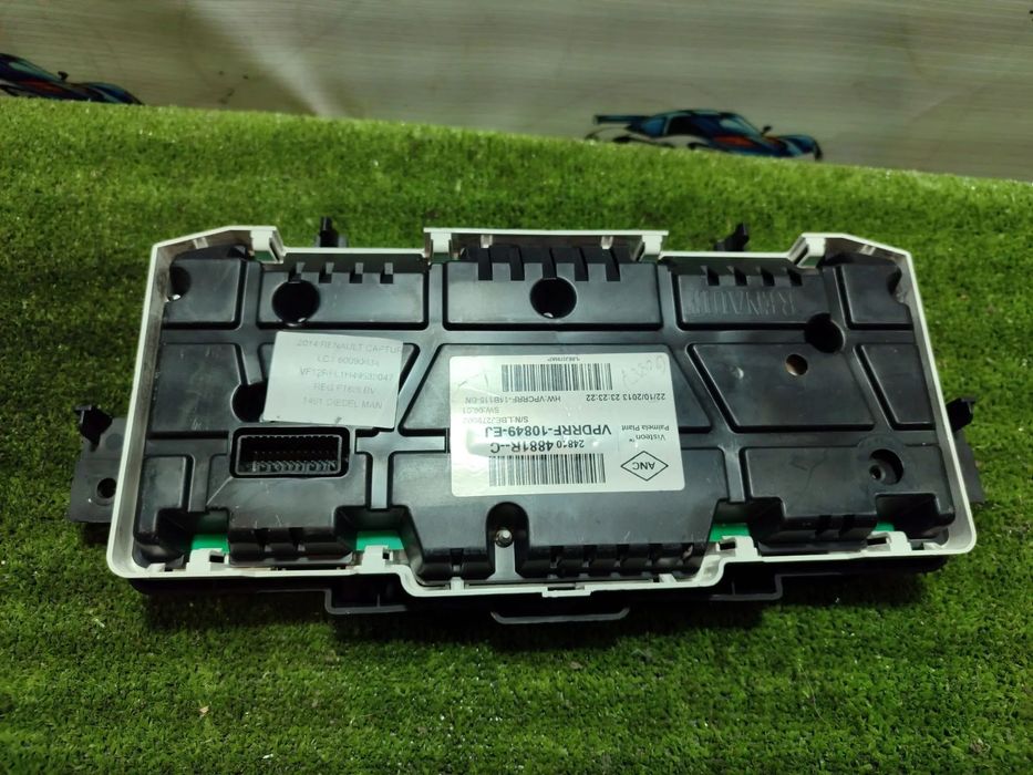 CEASURI BORD RENAULT CAPTUR 1.5 DIESEL 2014 / CROSSOVER SUV COMPACT (5 UȘI) COD OEM 248104881R  / 2013-2017