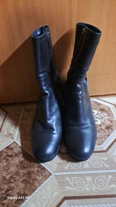 Женские зимние сапожки