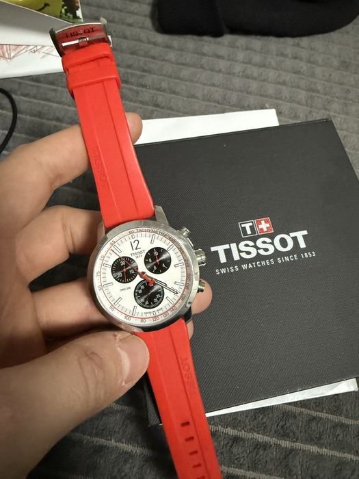 Часы TISSOT в отличном состоянии