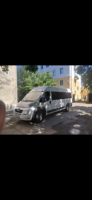 Peugeot Boxer. .