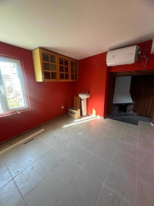 Продава се Къща в Търговище, Вилна зона - 70 кв.м за 911 €/кв.м - Снимка #2