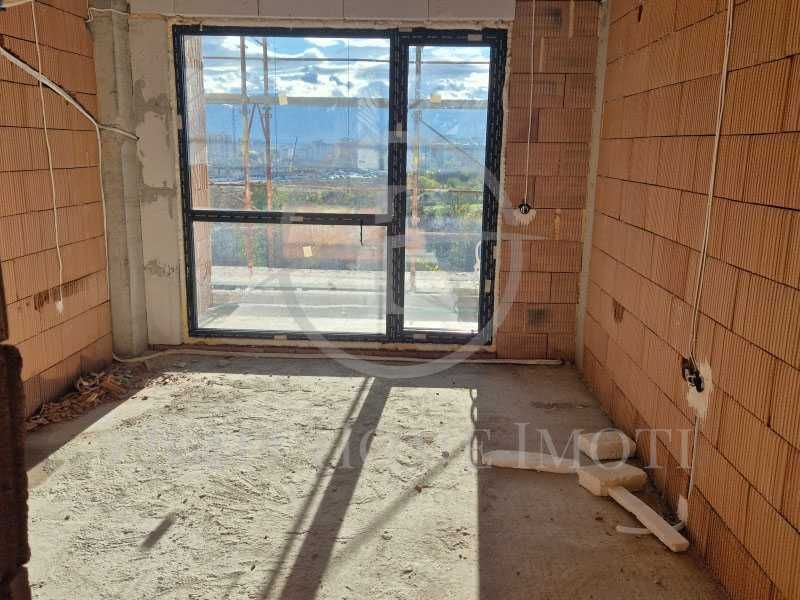 Продава се Тристаен апартамент в Пловдив, Тракия - 127 кв.м за 925 €/кв.м - Снимка #1