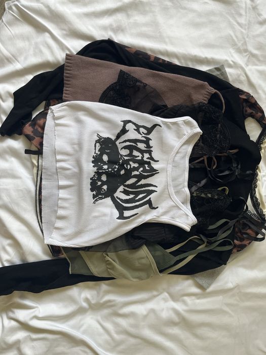 Пакет женской одежды , кофточки , топы